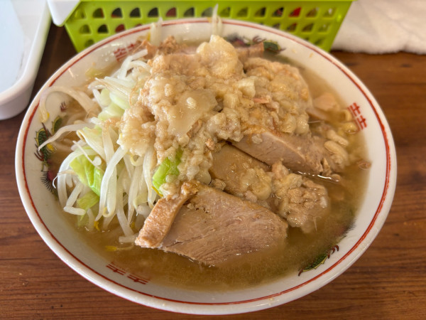 「小ブタ 1050円」@ラーメン二郎 品川店の写真