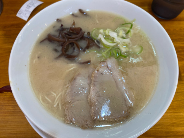 「とんこつらーめん」@博多長浜とんこつ亭の写真