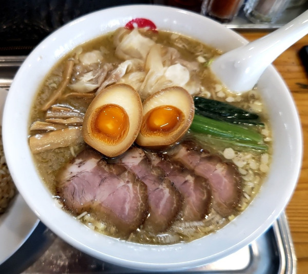 「まるきそば(小)+チャーハン(小)」@中華そば まるきの写真