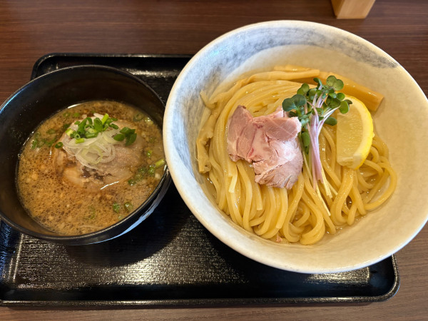 「KWTM昆布水つけ麺　並　醬油（1000円）」@昭島昆布水つけ麺ハルノオトの写真