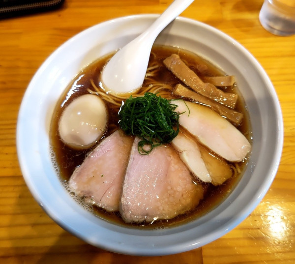 「全乗醤油らーめん」@麺響万蕾の写真