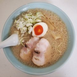 背脂らーめん