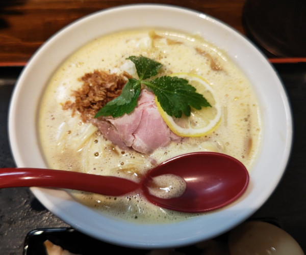 「特製らーめん」@麺屋 四季の写真