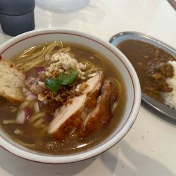 限定B(タマネギヘッドバッド+キーマカレー)¥1,200