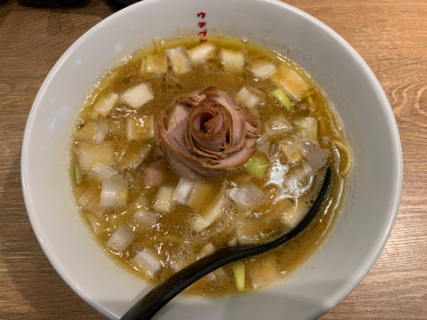 「乱舞」@博多豚骨醤油らーめん ウチダヤの写真