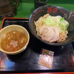 ～にしのかおり～伊江島産小麦の魚介醤油つけ麺
