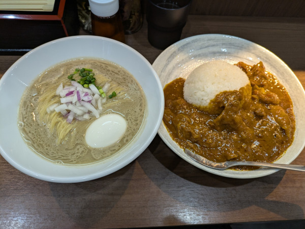 「【5周年限定】和牛スジカレー」@Noodle&Spice curry 今日の1番の写真