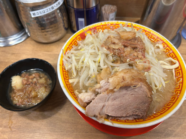 「ラーメン 300g」@えどもんど 新橋の写真