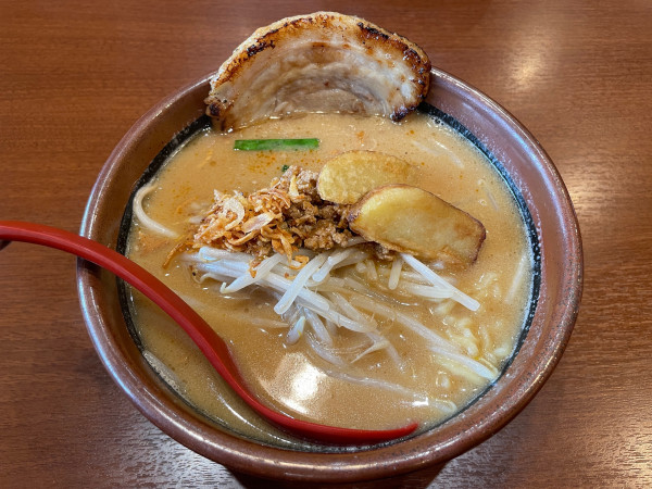 「北海道味噌らーめん」@麺場 田所商店 府中若松町店の写真