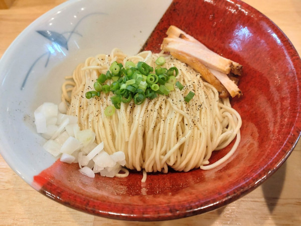 「和牛脂ガーリック和え玉」@いのちノ中華そば 龍ノ谷の写真