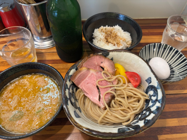 「ハートランドビール中瓶〜つけ麺蟹搾り　海老油たまごかけご飯」@鮮魚らーめん 五ノ神水産の写真