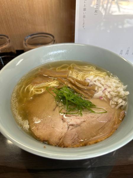 「天然濱塩中華そば」@上野町中華そば店の写真