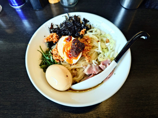 「限定 冷やし台湾ラーメン+味玉」@陽はまたのぼるの写真