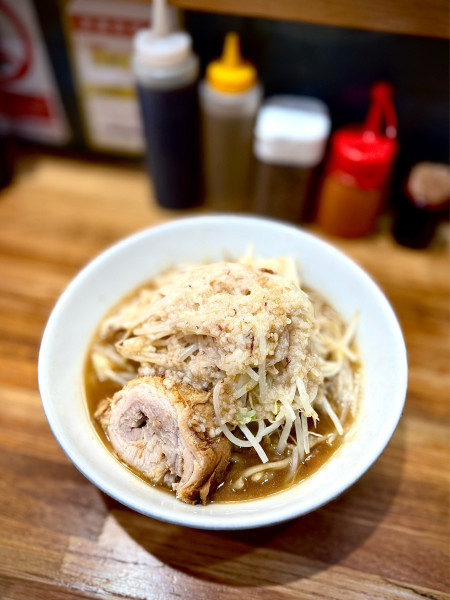 「ラーメン(ミニ)アブラ」@デカ盛り戦隊 豚レンジャーの写真