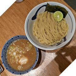 濃厚味玉つけ麺（1250円）