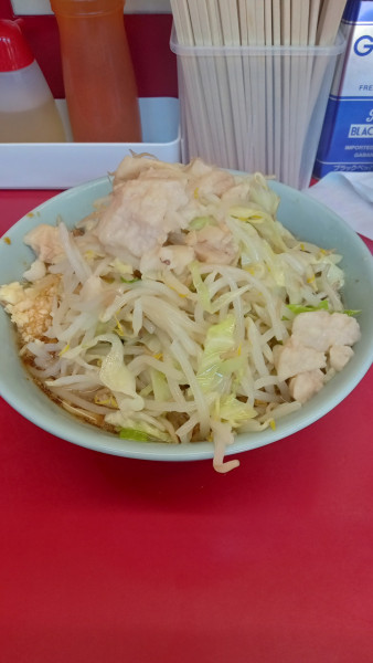 「小豚ラーメン　1120円」@ラーメン二郎 中山駅前店の写真