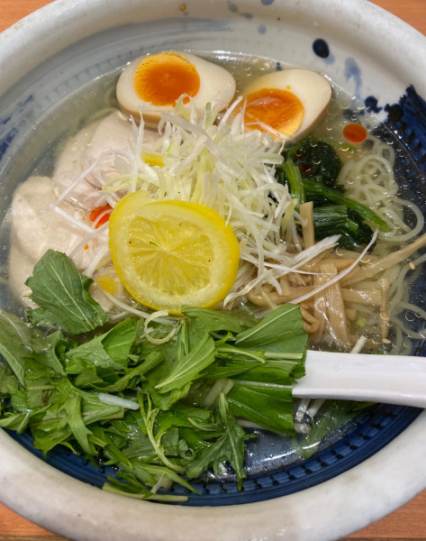 「冷やしらーめん　塩　1280円」@俺流塩らーめん 中目黒駅前店の写真