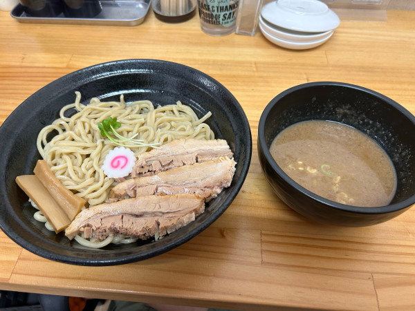 「塩つけ麺・300g・チャーシュー2枚」@麺処 はつがいの写真