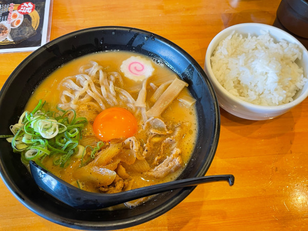 「肉玉そば　￥１０００」@肉玉そばおとど 知立店の写真