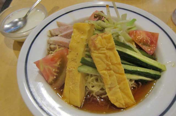 「冷やし中華　800円」@花彫酒家の写真