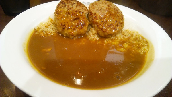 「ハンバーグ（2個）カレー 976円＋ライス250g ▲30円」@カレーハウスCoCo壱番屋 文京区春日駅前店の写真