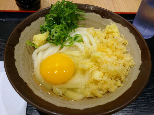 「釜玉うどん」@本場さぬきうどん めりけんや 武蔵小杉店の写真