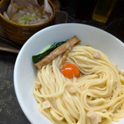 塩TKMと塩鳥白湯魚介つけそば