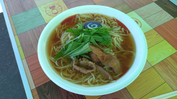 「冷やしラーメン(1100円・中盛)」@Dragon Noodle's ドラゴンラーメンの写真