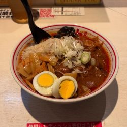 北極インドラーメン 背脂、北極味玉、辛メンマ