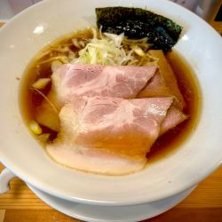 醤油らぁめん(830¥)