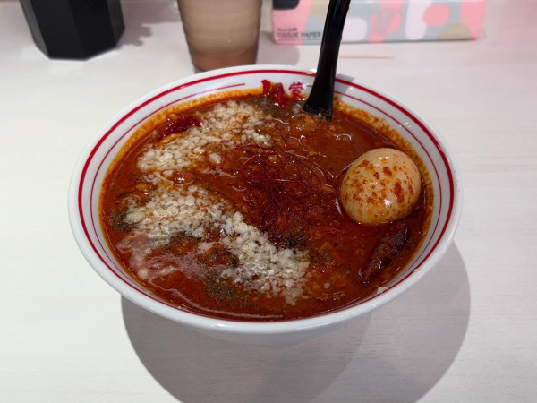 「誠ファイア 北極味玉、背脂」@蒙古タンメン 中本 立川店の写真