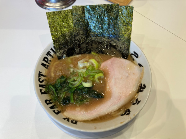 「ラーメン」@とんこつみうらの写真