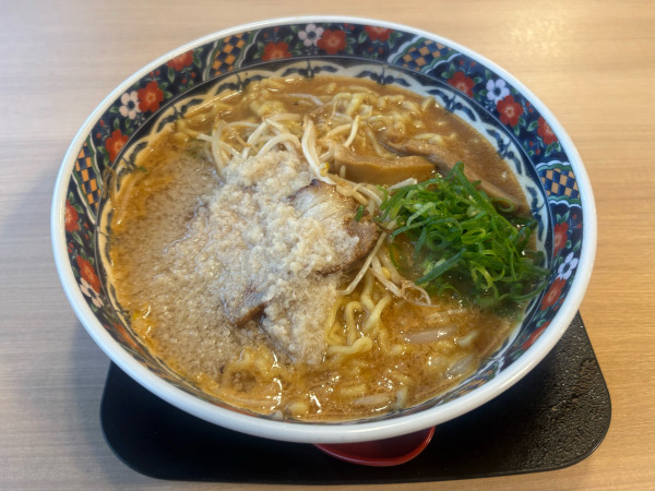 「背脂味噌らーめん」@味噌屋蔵之介 東松山店の写真