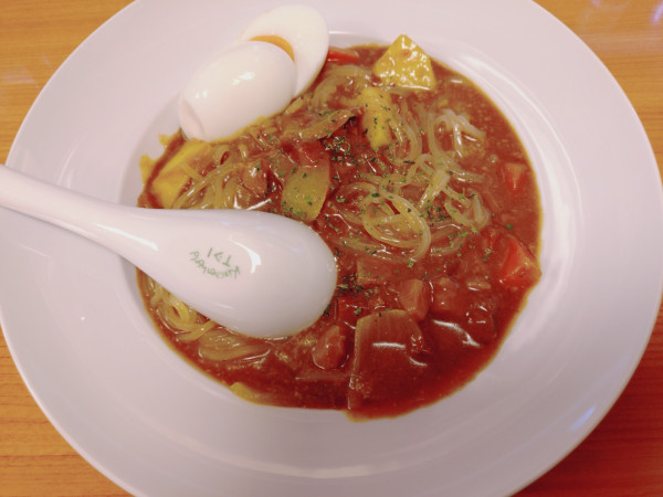 「カレー冷麺（激辛・ゆで卵 を選択）　９００円」@東京冷麺の写真