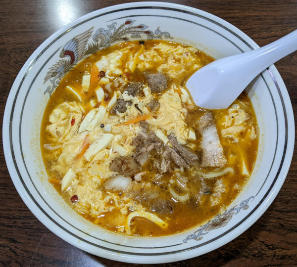 「酸辣湯麺 880円」@中華飯店の写真