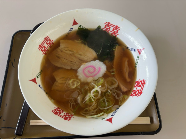 「醤油ラーメン　650円」@レストランけやきの写真