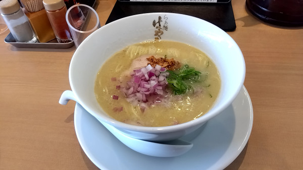 「濃厚鶏白湯塩らぁ麺（９３５円）」@らぁ麺はやし田 武蔵村山店の写真