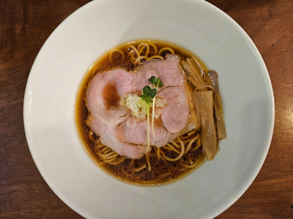 「らーめん(鶏)醤油」@麺屋HAKUの写真