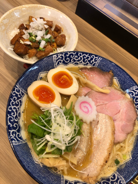 「特製鳥そば 醤油 & 肉めし」@鳥そば 真屋の写真