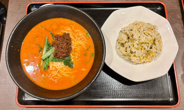 「担々麺チャーハンセット（800）」@龍驤の写真