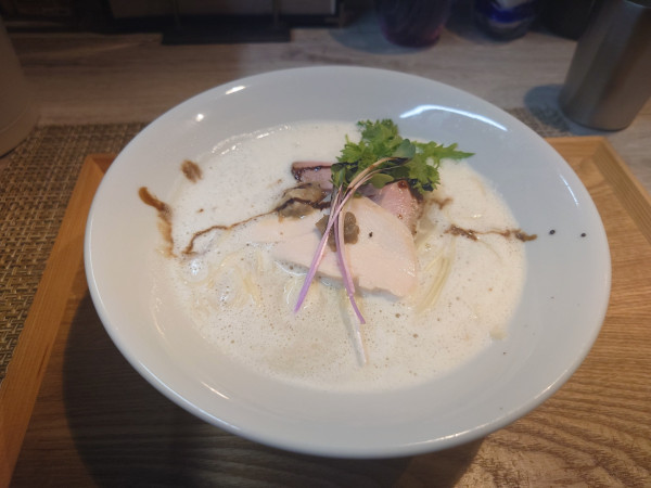 「泡パイタン」@LOKAHiの写真