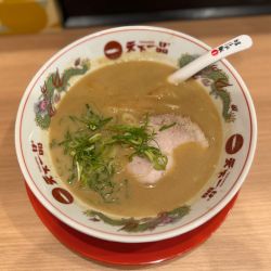 こってりラーメン(麺少なめ[半麺]) 940円(税込)