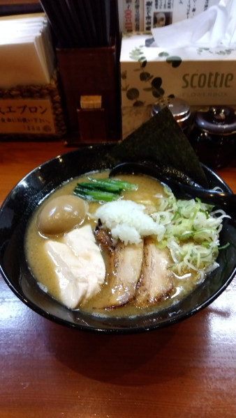 「特製鶏白湯らーめん」@三代目麺処 「まるは」極 船橋店の写真