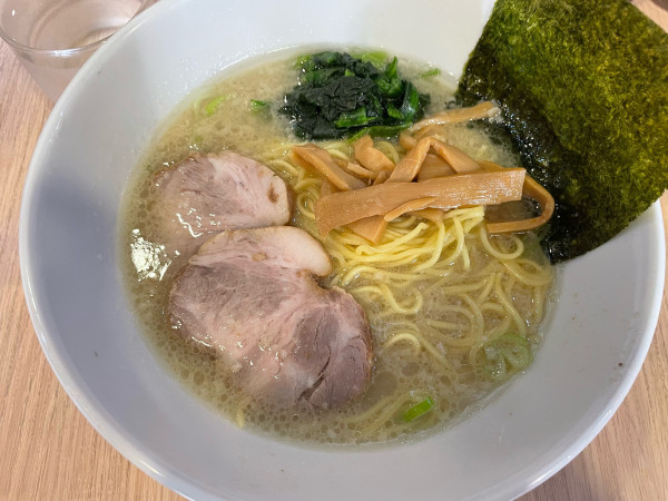 「塩豚骨らーめん」@塩豚骨らーめん たちひらの写真