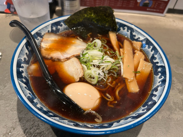「中華そば味玉入950円」@麺屋しらかわ 別邸 岐阜店の写真