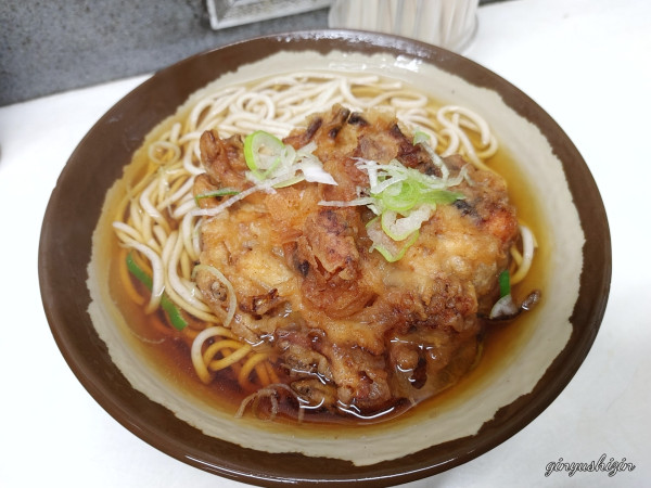 「ゲソ天そば」@立喰そば処 王子店の写真