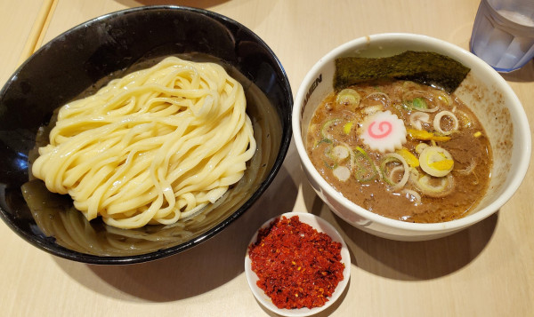 「辛つけ麺」@UNDERGROUND RAMEN 頑者 コクーンシティさいたま新都心店の写真