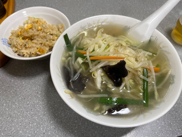 「たんめん800円半炒飯300円ビール中650円」@生駒軒 新御徒町の写真