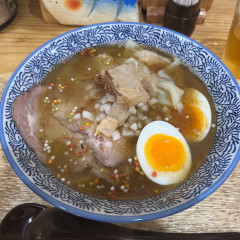 尾鷲しおラーメン モクモクしお学舎の画像