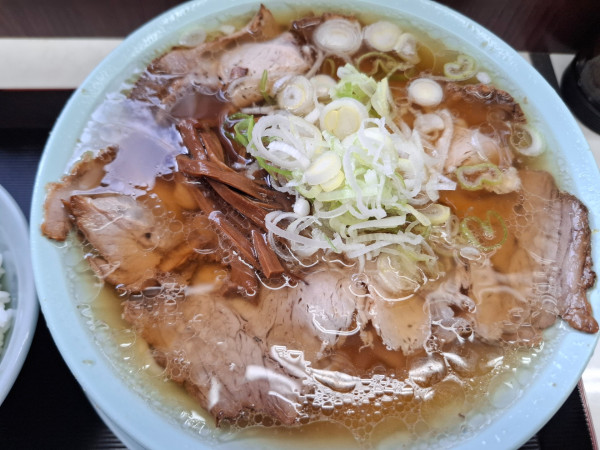 「中華そば750円」@新橋ニューともちんラーメン 神保町店の写真